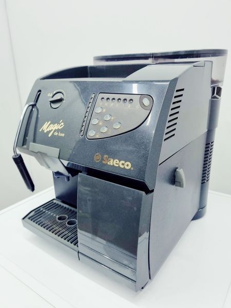 Кавомашина Saeco Magic de Luxe SUP012 1250w 000039563 фото