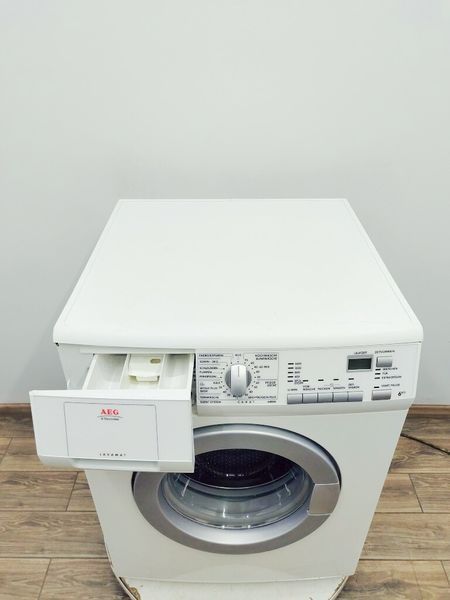 Стиральная машина AEG L64848 000035570 фото