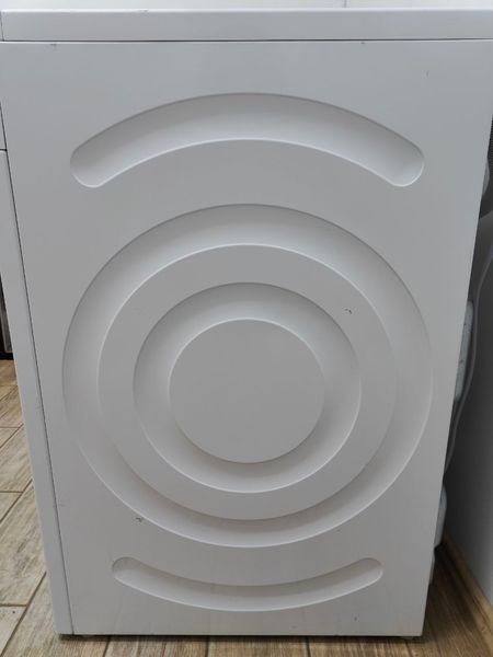 Стиральная машина Bosch Serie 8 WAW32541 2000W 8кг sn 00247 000051968 фото