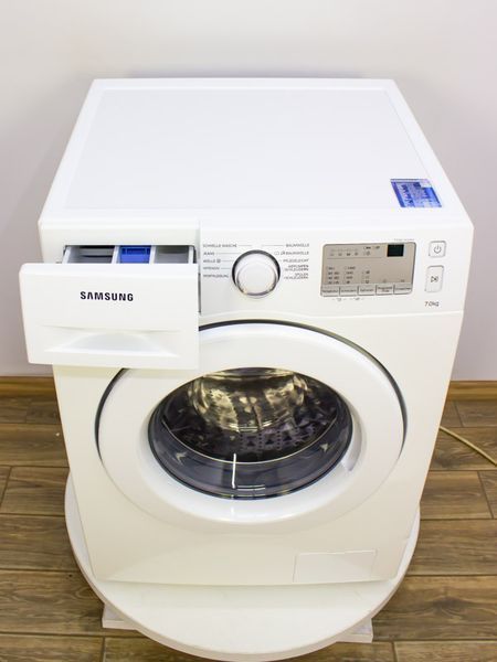 Стиральная машина Samsung WW70J3473KW1 000021377 фото