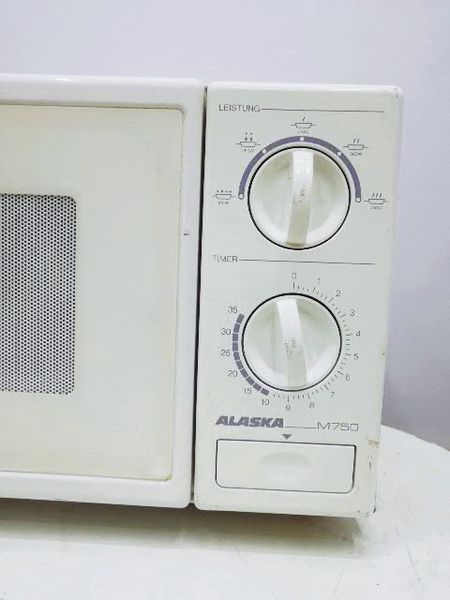 Мікрохвильова піч Alaska M 750 1200w sn 30301344 000034870 фото