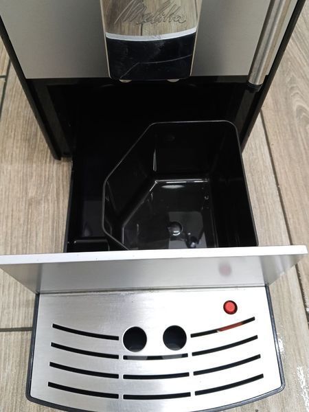 Кофемашина Melita Caffeo Solo E953 102 1400W sn 953102E181001640504 000049304 фото