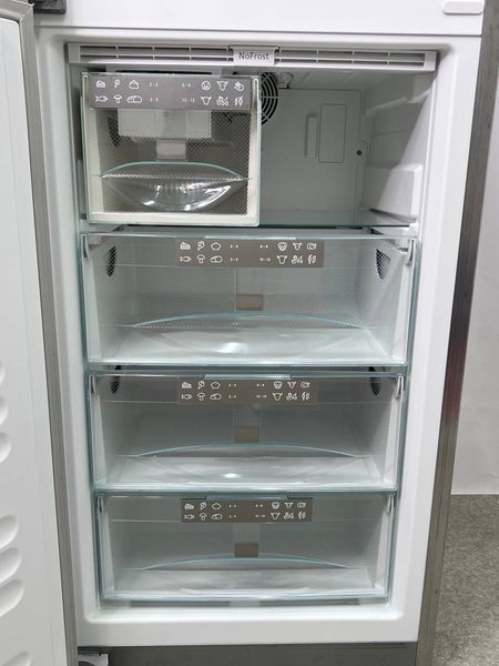Холодильник двухкамерный Premium KFN 14827 SDE 000038216 фото