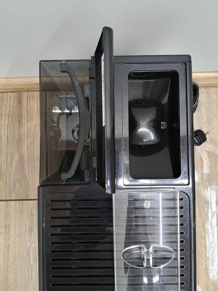 Кофемашина Melita Caffeo Solo E953 102 1400W sn 953102E181001640504 000049304 фото