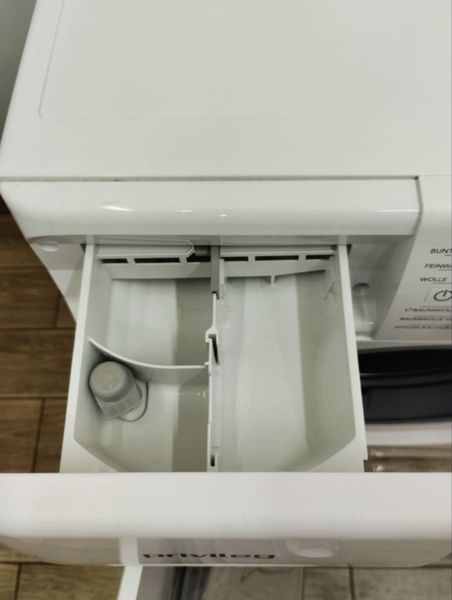 Стиральная машина с сушкой Privileg PWWT7514 1850W 5 7кг sn 980966030097 000049444 фото