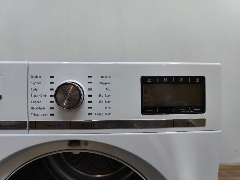 Сушильная машина Siemens iQ800 WT48Y850DN 08 1000W 9кг sn 9309200012 000053591 фото