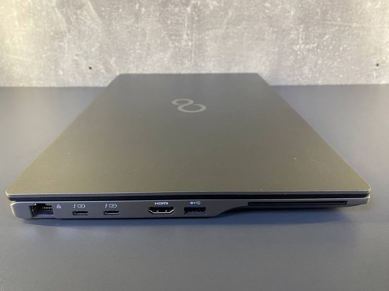 Ноутбук Fujitsu LifeBook U7411 14 FHD Б/У Бат до 7 годин 000052182 фото