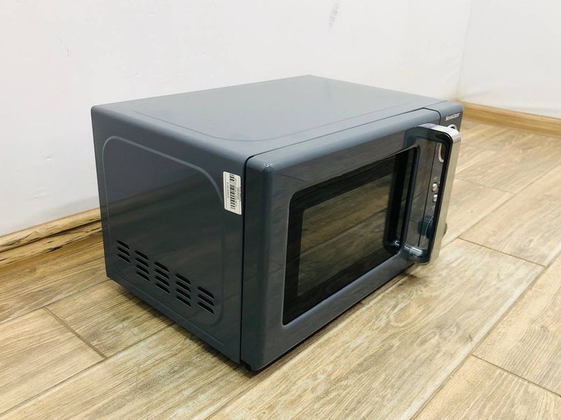 Микроволновая печь SilverCrest SMWC 700 B3 000045393 фото