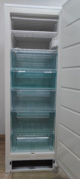 Морозильная камера Electrolux EUC3101 267л 100W sn 31302118 n605 000052763 фото