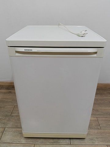Холодильник Siemens KT15RS2 43 90W 146л sn 001725 000049610 фото