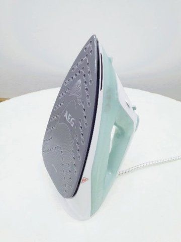 Утюг AEG DB1740LG 000033820 фото