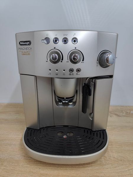 Кавомашина Delonghi Magnifica ESAM4300 1350W sn 80716 000051786 фото