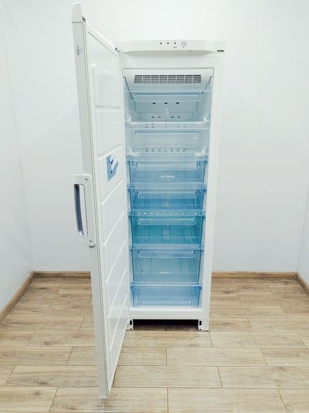Морозильная камера Electrolux EUF29200W 000040147 фото