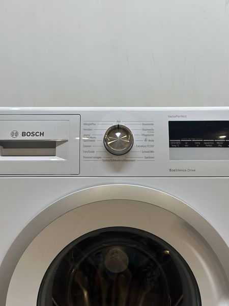 Стиральная машина Bosch Serie4 WAN28296 31 2300W 7кг sn 9912604769 000054321 фото