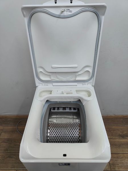 Стиральная машина вертикальная AEG L51260TL 2200W 6кг sn 64800216 000053436 фото