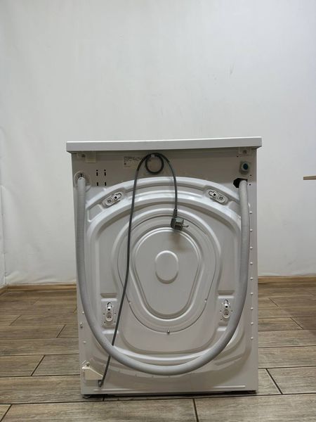 Стиральная машина Bosch Serie4 WAN28296 31 2300W 7кг sn 9912604769 000054321 фото