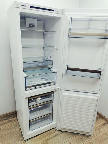 Холодильник двухкамерный Siemens KG36EAW40 13 000045150 фото