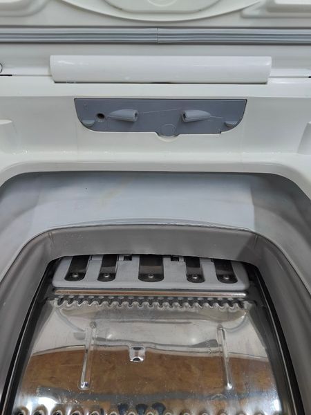 Стиральная машина вертикальная AEG L51260TL 2200W 6кг sn 64800216 000053436 фото