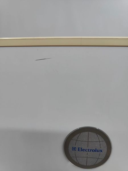 Морозильная камера Electrolux EUC3101 267л 100W sn 31302118 n605 000052763 фото