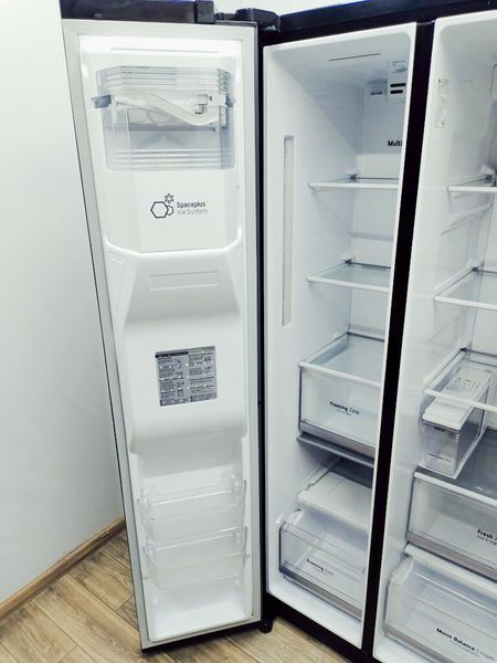 Холодильник SBS LG GSJ761MCUZ 000040910 фото