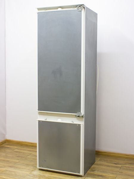 Холодильник двокамерний вбудований Bosch KIC32442 02 249+37л 120w sn 8407 000020 000024099 фото