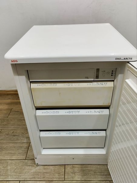Морозильная камера AEG OKO ARCTIS 11534 GS 90W 98л sn 922810615 000047928 фото