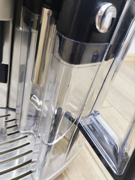 Кавомашина DeLonghi ESAM3500 S 1350W sn 04018 000047877 фото