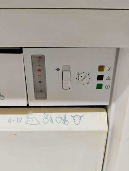Морозильная камера AEG OKO ARCTIS 11534 GS 90W 98л sn 922810615 000047928 фото