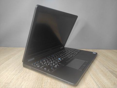 Ноутбук Dell Latitude E5570 000045560 фото