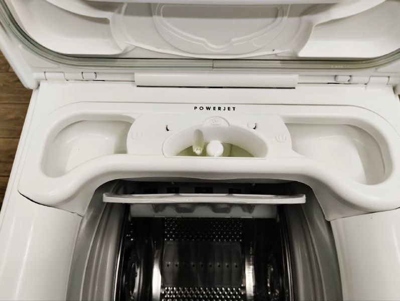 Стиральная вертикальная машина AEG L60260TL 2200w sn 31001136 000047594 фото