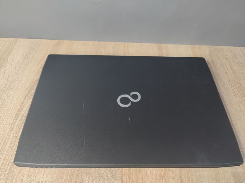 Ноутбук Fujitsu LifeBook A514 000044842 фото