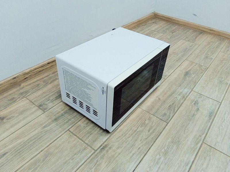Мікрохвильова піч Sharp R 242W 1270w sn 706120315 000038662 фото