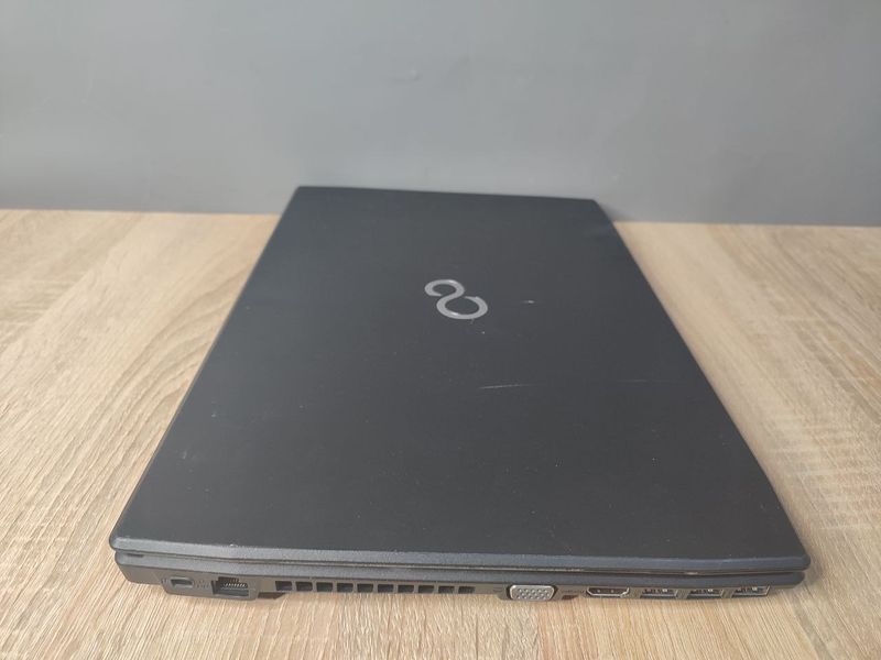 Ноутбук Fujitsu LifeBook A514 000044842 фото