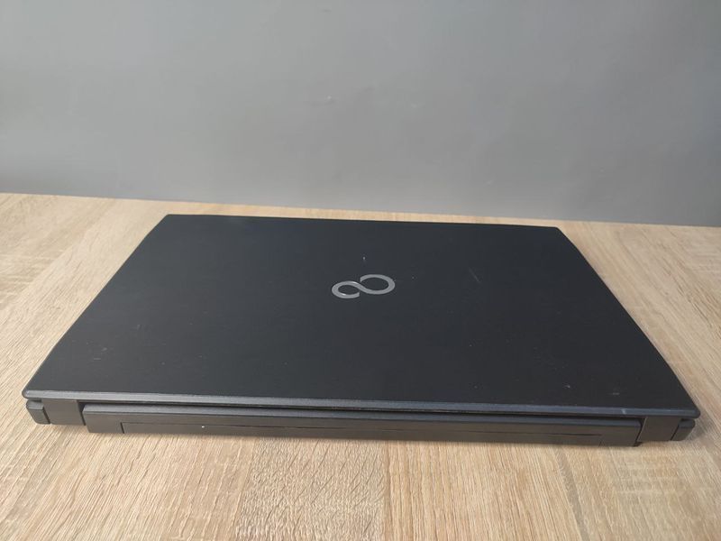 Ноутбук Fujitsu LifeBook A514 000044842 фото