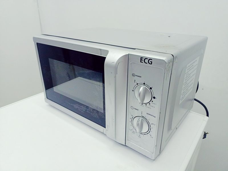 Мікрохвильова піч ECG MGM 20 SI 1270w гриль 1000w sn EB01817100316614111028 000040962 фото