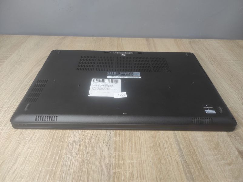 Ноутбук Dell Latitude E5570 із відеокартою 000045560 фото