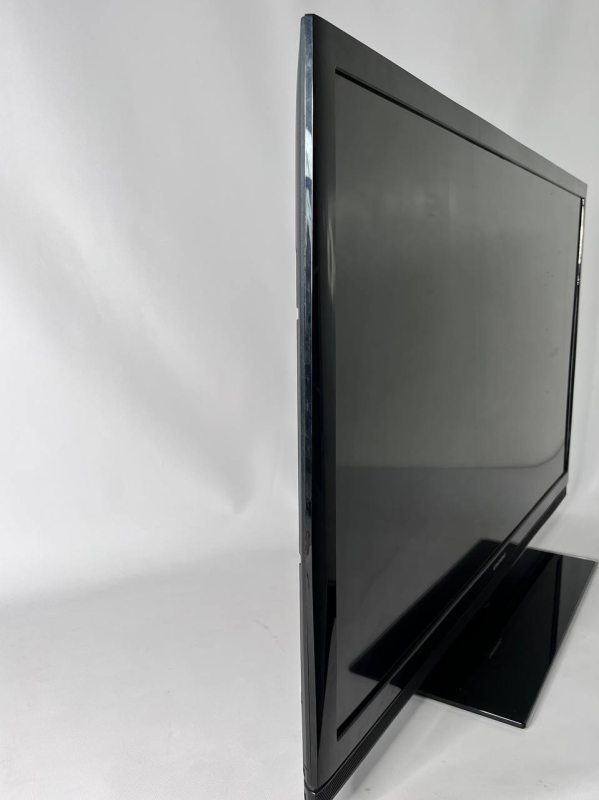 Телевізор 46 Grundig 46VLE62BE Full HD