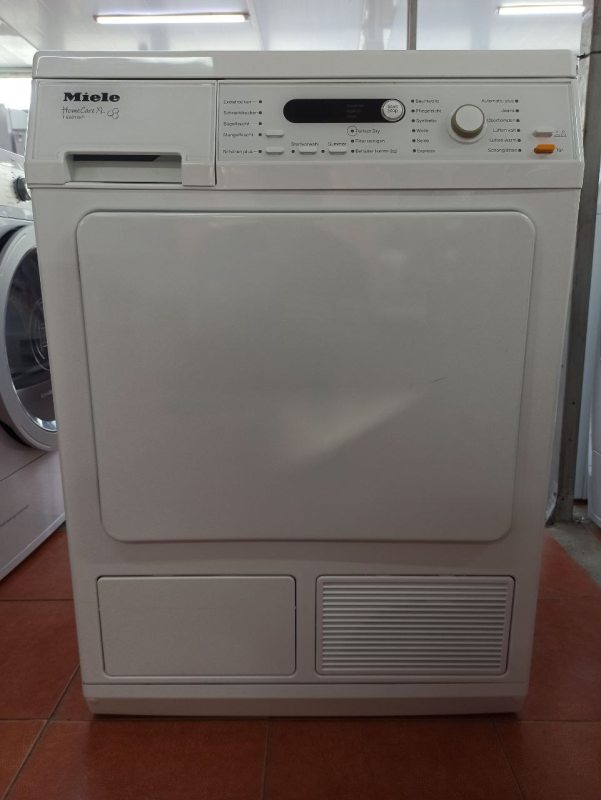 Сушильна машина Miele T8827WP