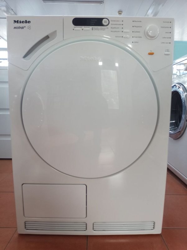 Сушильна машина Miele T 7744C