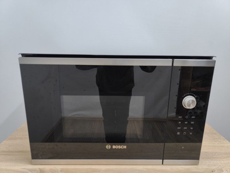 Мікрохвильова піч Bosch TG925HUB 1450W sn 602576