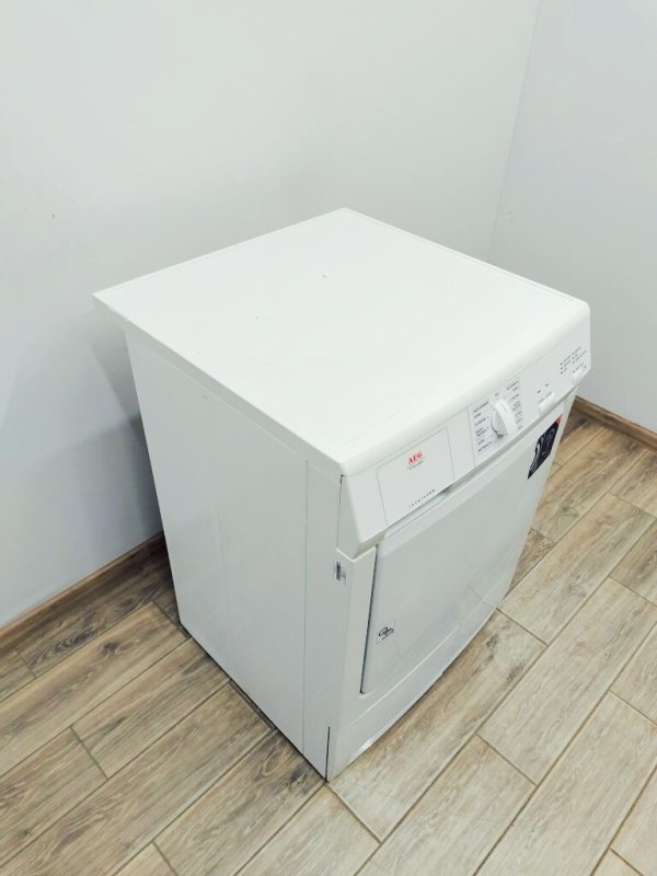 Сушильна машина AEG T55820