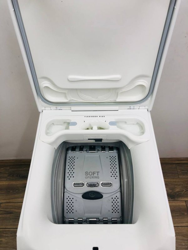 Вертикальна пральна машина AEG Protex L60260TL