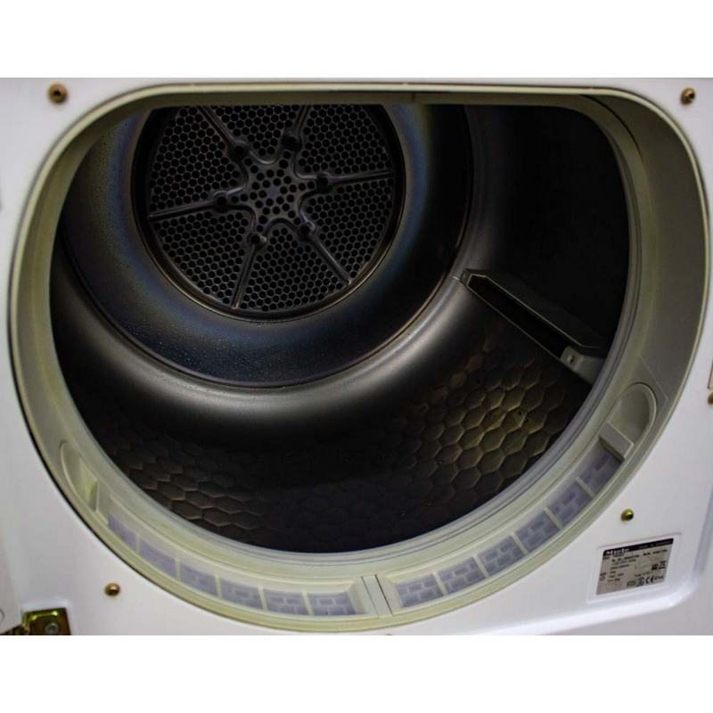 Сушильная машина Miele T4622C