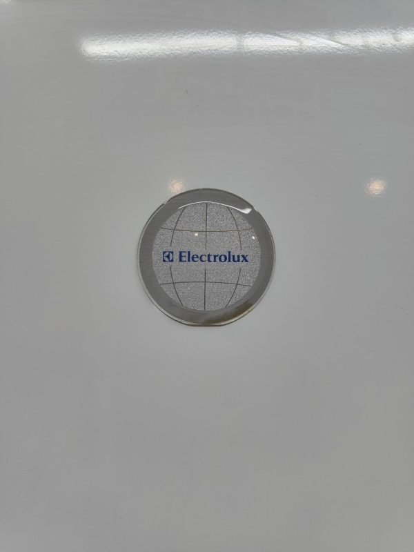 Холодильник двокамерний Electrolux ER8315B 150W 188+118л sn 61909597 n486