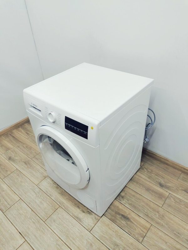 Сушильна машина Bosch Serie6 WTG86402 12