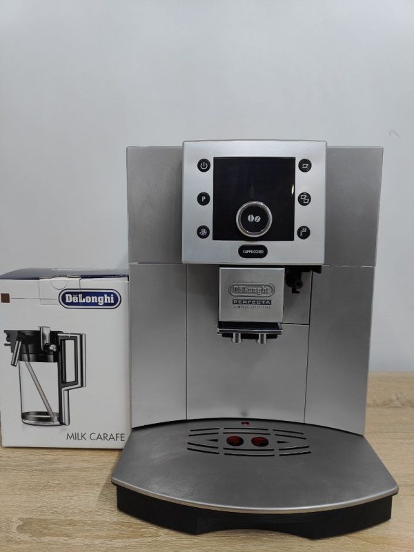 Кавомашина DeLonhi Perfecta