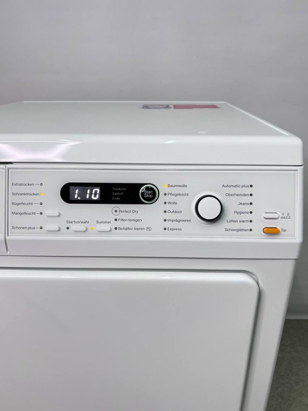 Сушильна машина Miele T8861WP