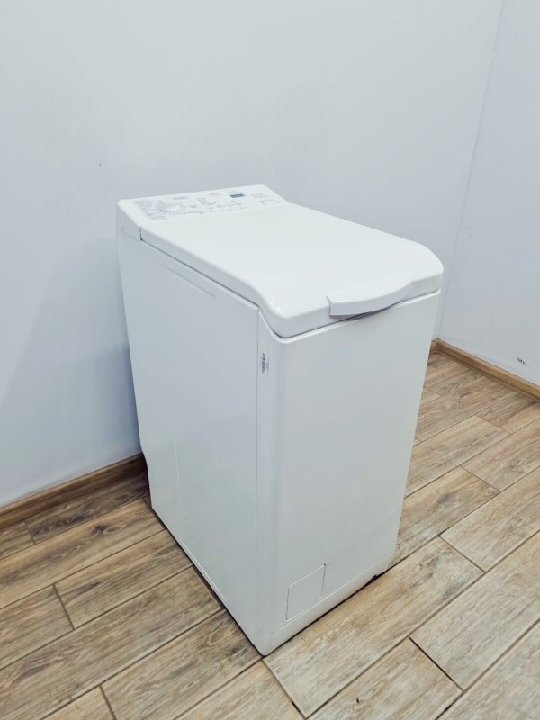 Вертикальна пральна машина AEG L46200
