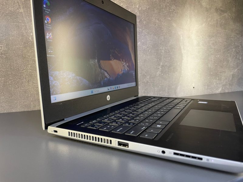 Ноутбук HP ProBook 430 G5 13.3 HD бат 2:45 години
