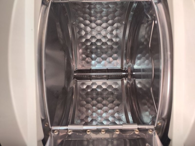 Вертикальна пральна машина Premium W 604